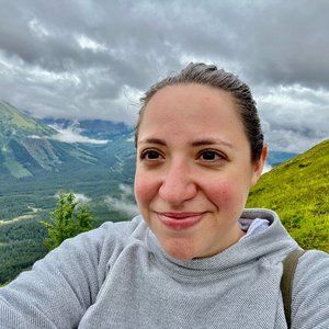 Meet your Posher, Jillian